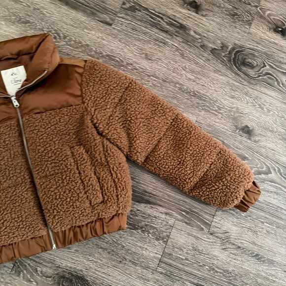 Abercrombie & Fitch Ultra Sherpa Puffer - Picture 4 of 7